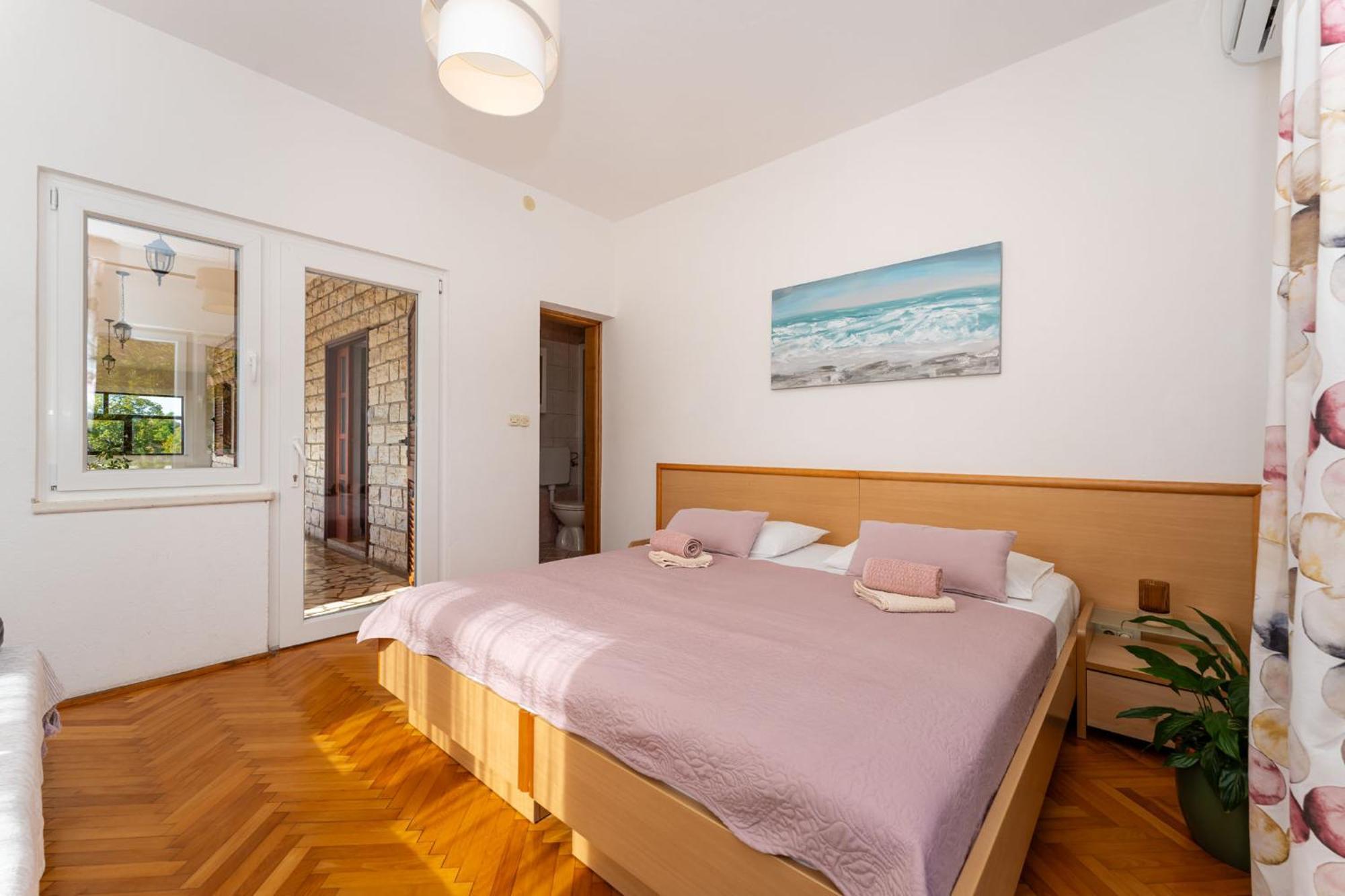 Apartments Adriana สตารีกราด-ปาเคลนีซา ห้อง รูปภาพ
