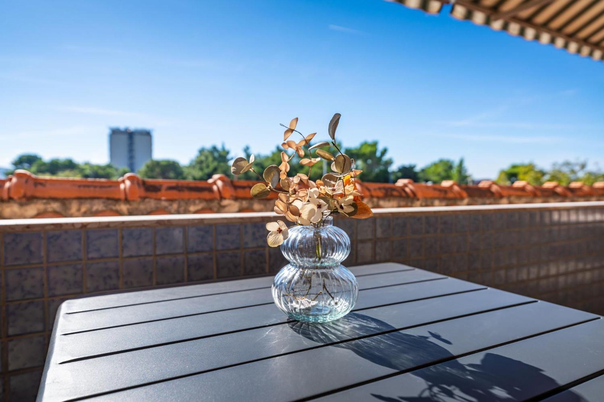 Apartments Adriana สตารีกราด-ปาเคลนีซา ห้อง รูปภาพ