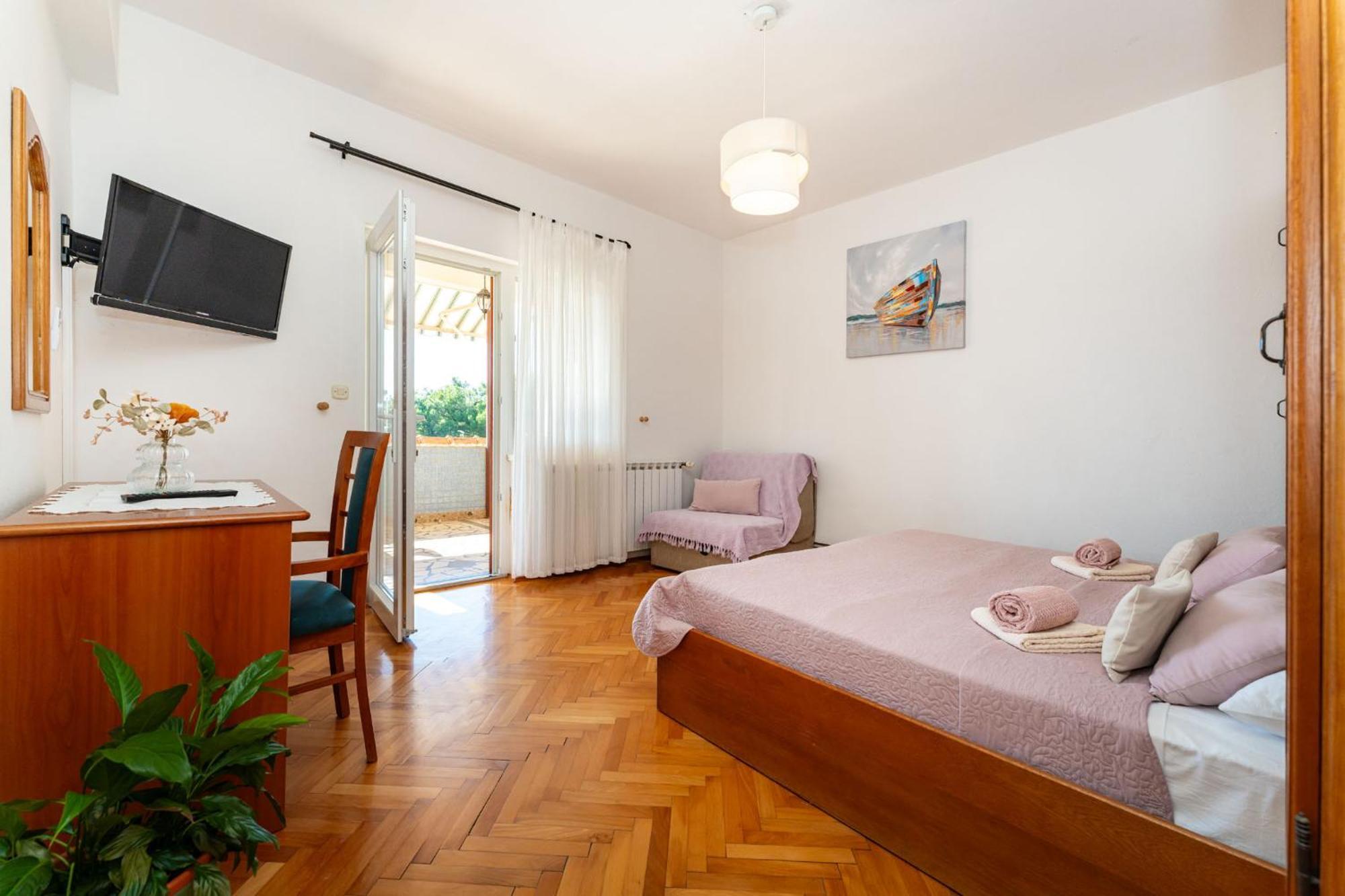 Apartments Adriana สตารีกราด-ปาเคลนีซา ภายนอก รูปภาพ