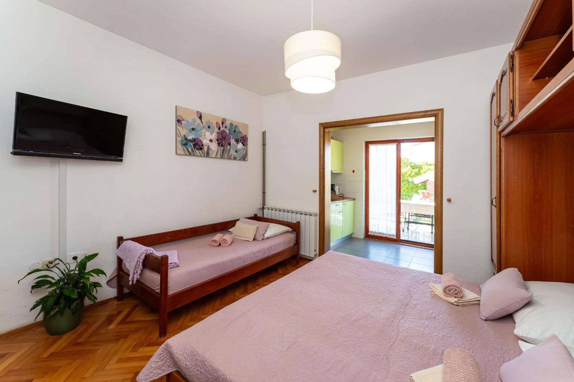 Apartments Adriana สตารีกราด-ปาเคลนีซา ห้อง รูปภาพ