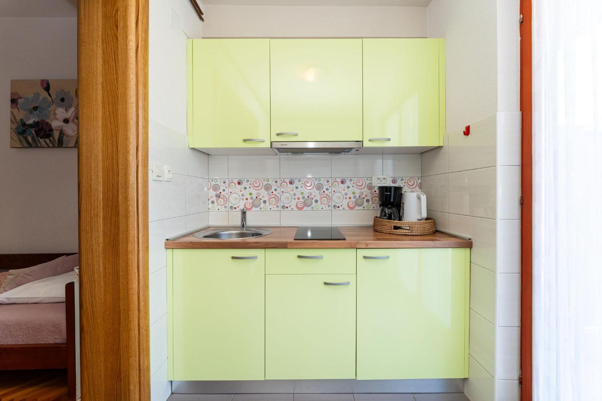 Apartments Adriana สตารีกราด-ปาเคลนีซา ห้อง รูปภาพ