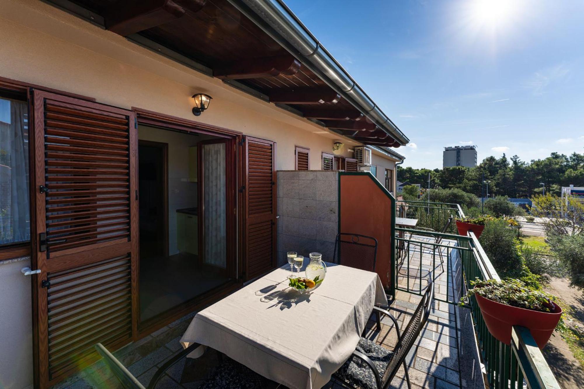 Apartments Adriana สตารีกราด-ปาเคลนีซา ห้อง รูปภาพ