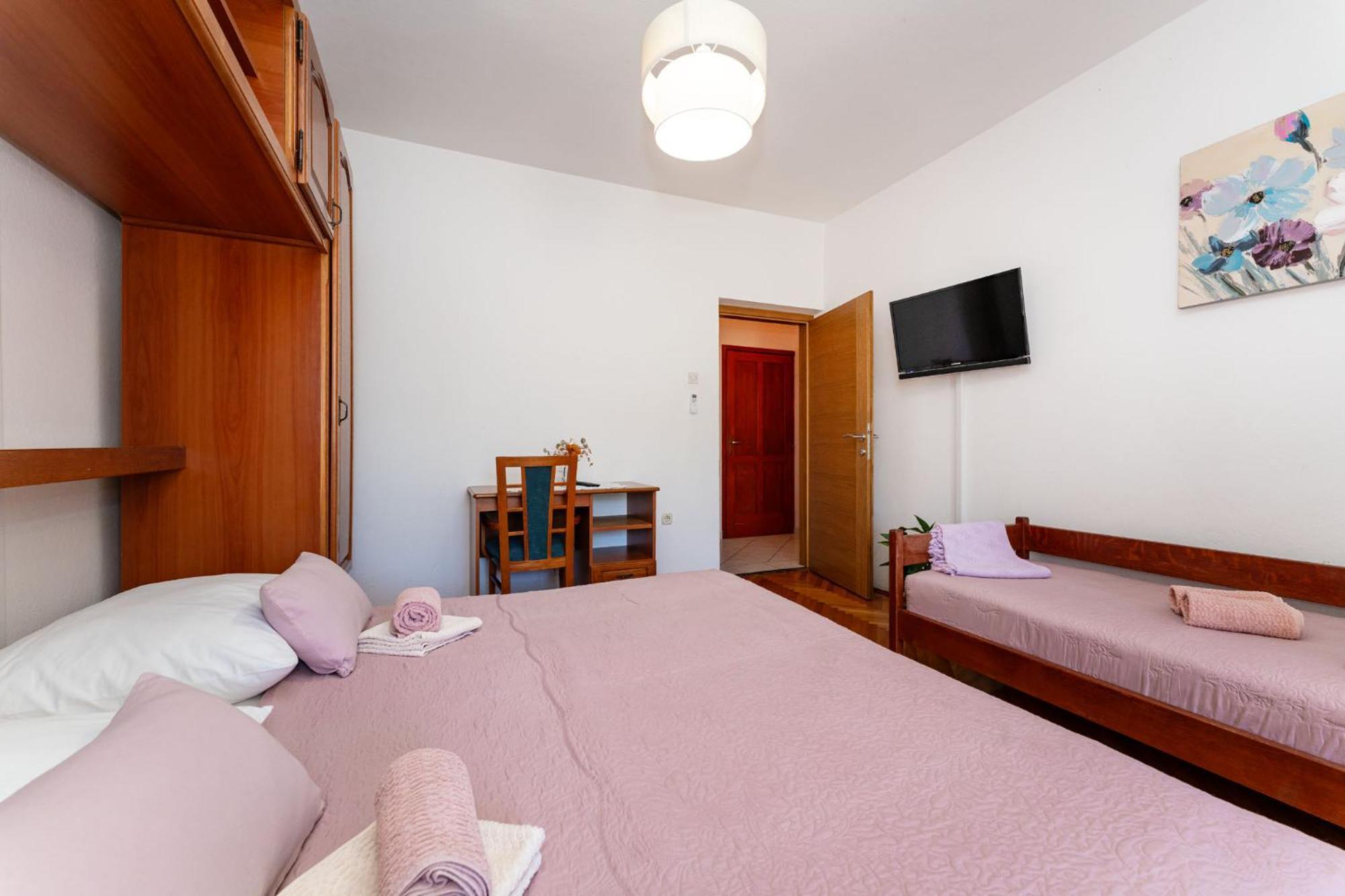 Apartments Adriana สตารีกราด-ปาเคลนีซา ห้อง รูปภาพ