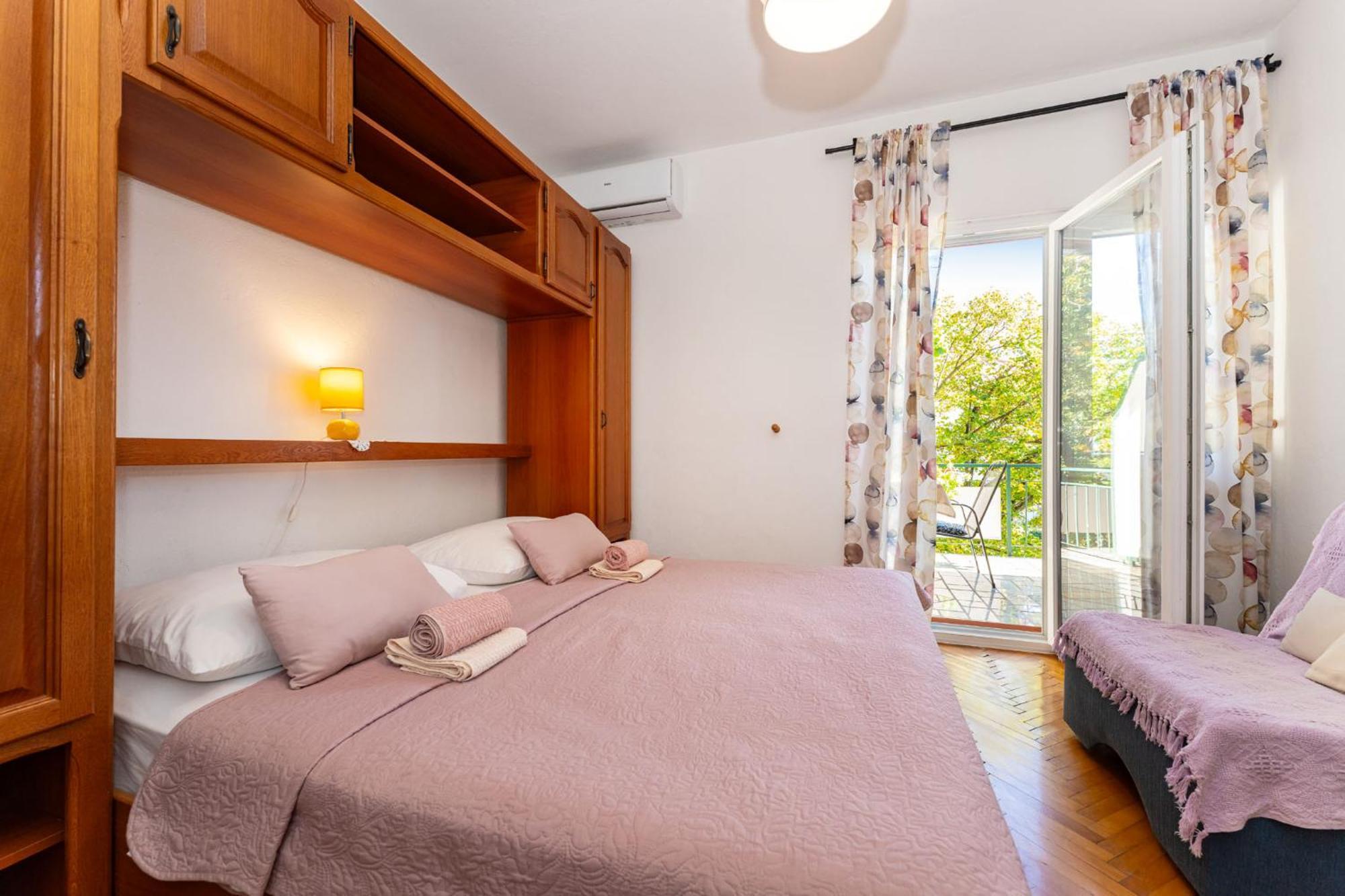 Apartments Adriana สตารีกราด-ปาเคลนีซา ภายนอก รูปภาพ
